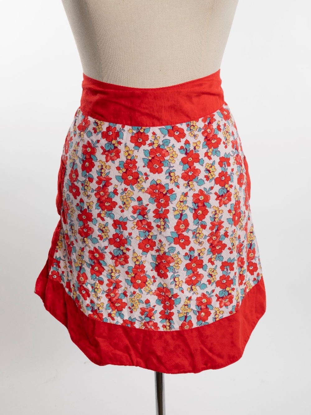 Antique Red and Floral Women's Apron with Pockets